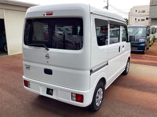 Nissan NV100 Clipper 12