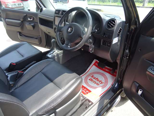 Suzuki Jimny 12