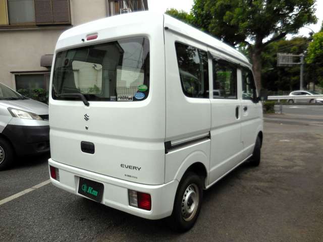 Suzuki Every 9