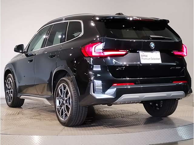BMW X1 8