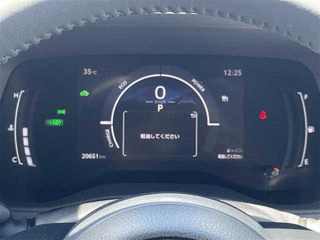 Toyota Sienta 11