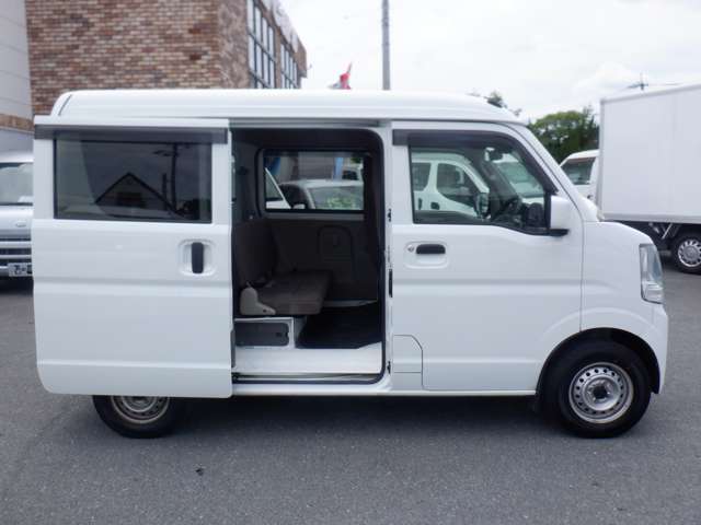 Nissan NV100 Clipper 9