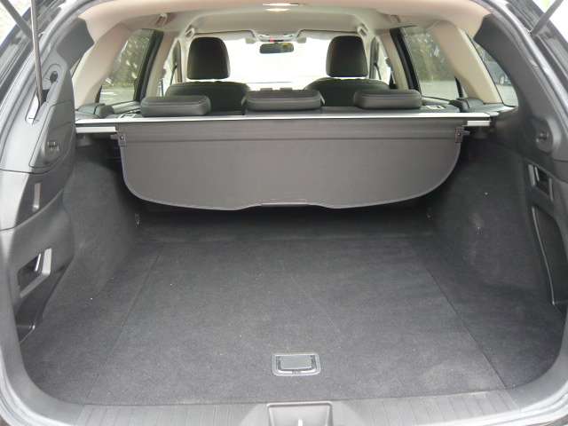 Subaru Legacy Outback 11