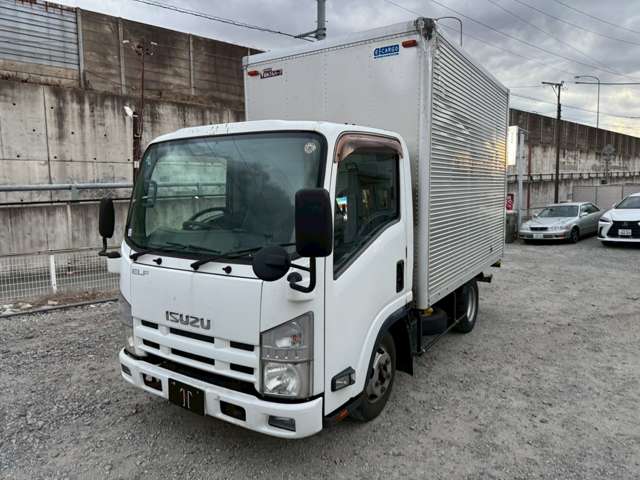 Isuzu Elf 4