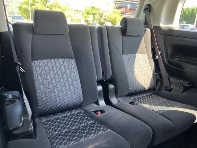 Toyota Alphard 8