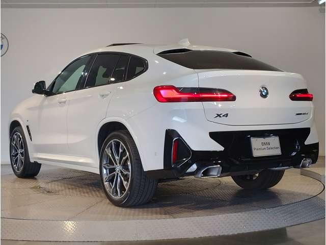 BMW X4 8