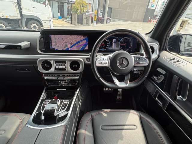 Mercedes-Benz G-Class 12