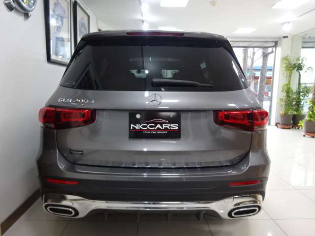 Mercedes-Benz GLB 8