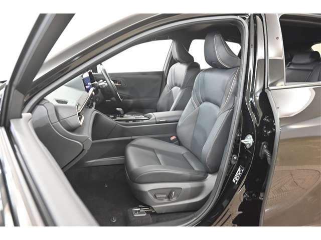 Toyota Crown Sport 11