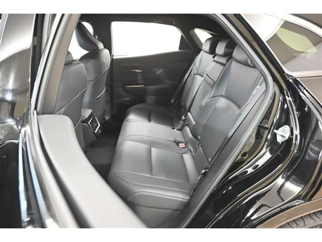Toyota Crown Sport 12