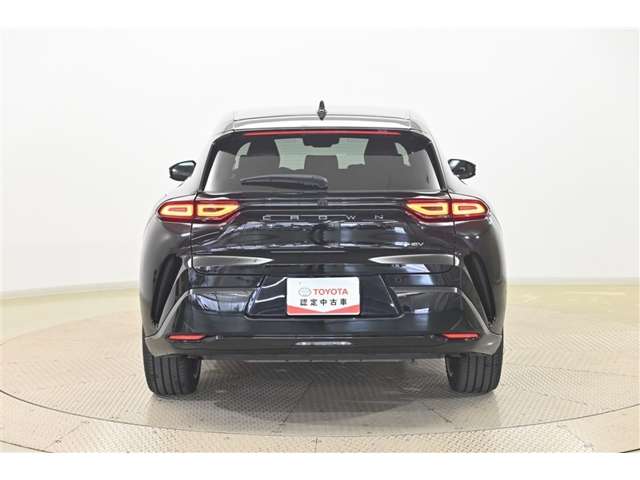 Toyota Crown Sport 3
