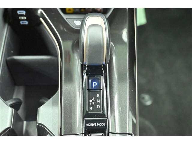 Toyota Crown Sport 7