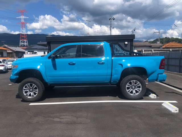 Dodge Ram 4