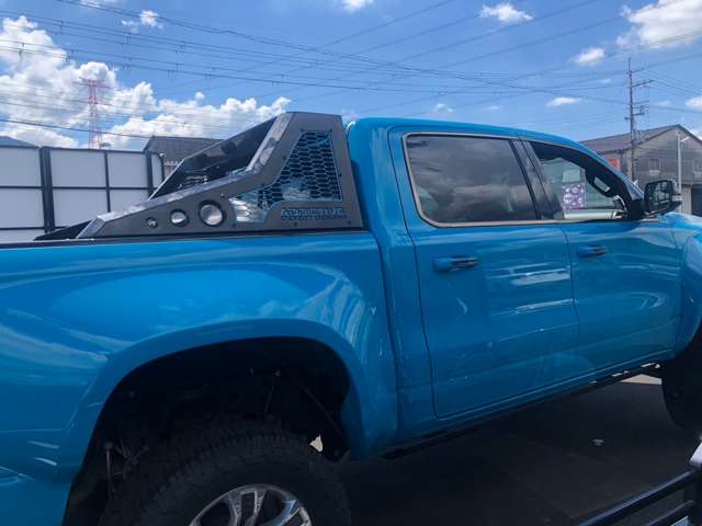 Dodge Ram 8