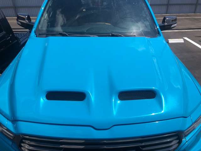 Dodge Ram 9
