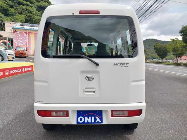 Daihatsu Hijet Cargo 5