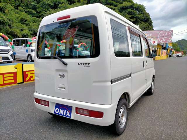 Daihatsu Hijet Cargo 10