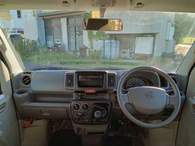 Nissan NV100 Clipper 11