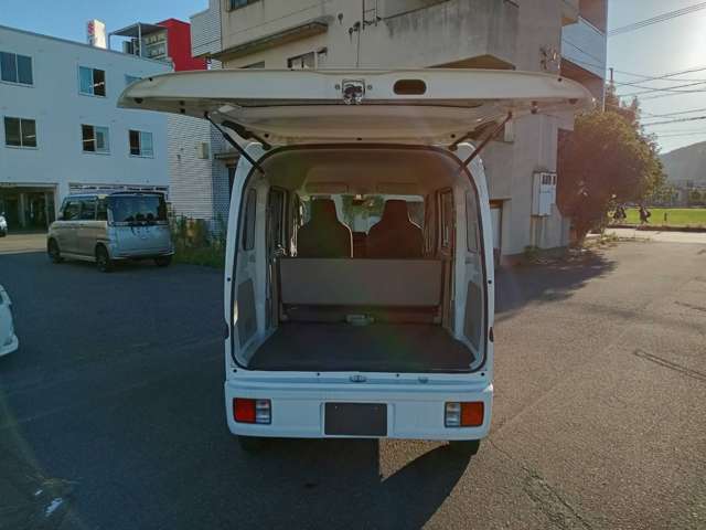 Nissan NV100 Clipper 10