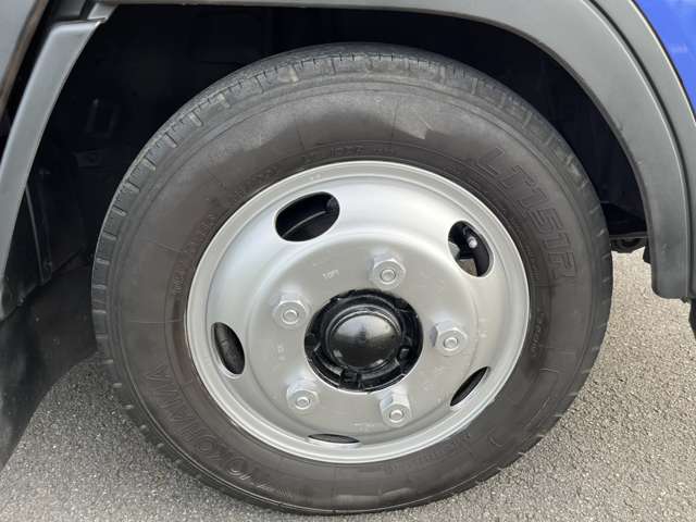 Mitsubishi Fuso Canter 12