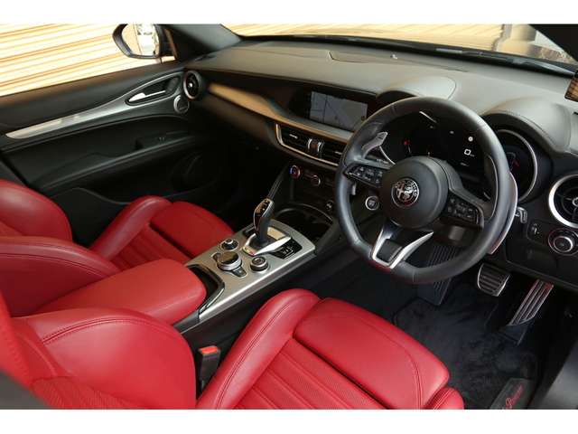 Alfa Romeo Stelvio 11