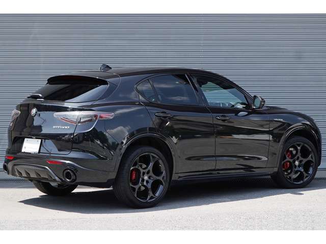 Alfa Romeo Stelvio 2