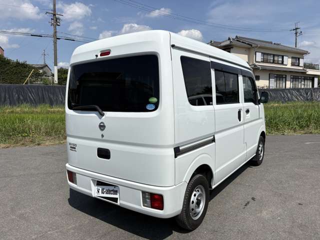 Nissan NV100 Clipper 11