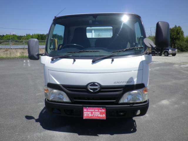 Hino Dutro 3