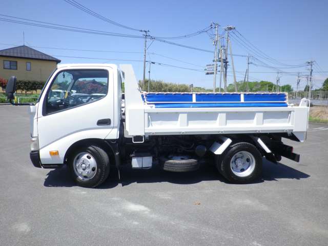 Hino Dutro 5