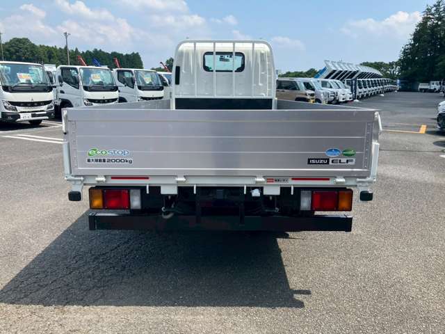 Isuzu Elf 6