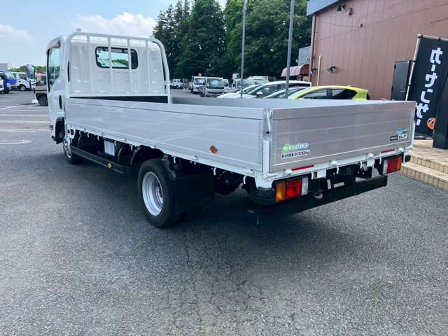 Isuzu Elf 7