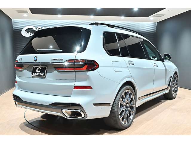 BMW X7 2