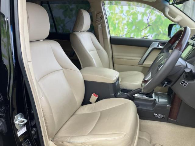 Toyota Land Cruiser Prado 6