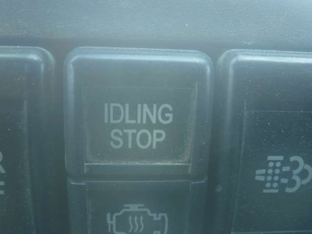 Isuzu Elf 12