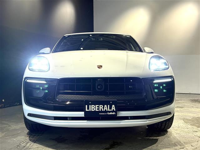 Porsche Macan 9