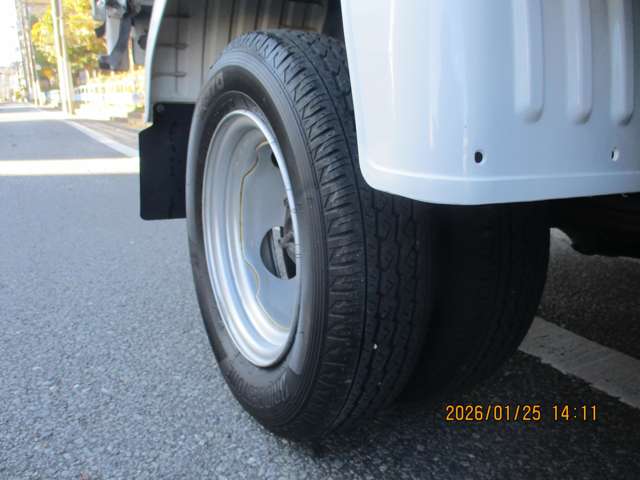 Mazda Bongo Truck 12