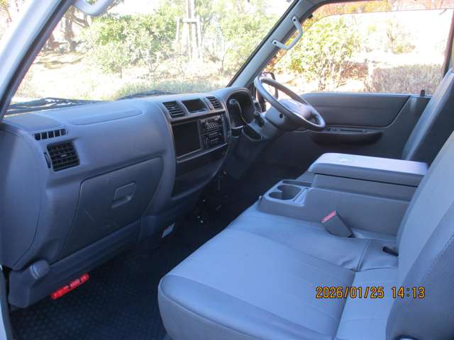 Mazda Bongo Truck 3