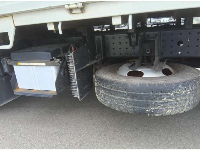 Mitsubishi Fuso Canter 11