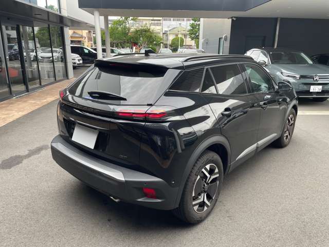 Peugeot SUV 2008 11