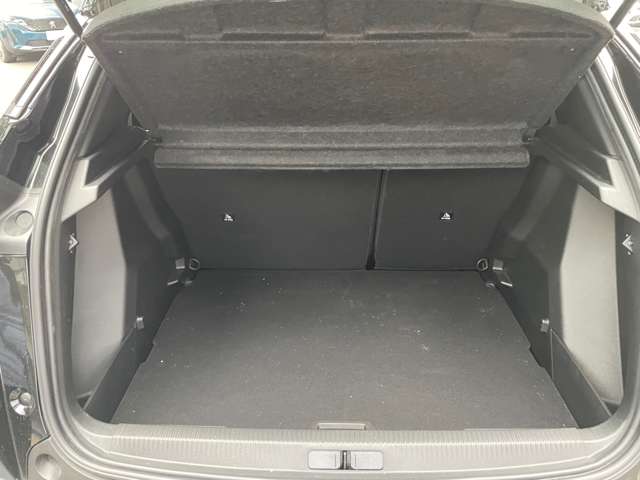 Peugeot SUV 2008 12