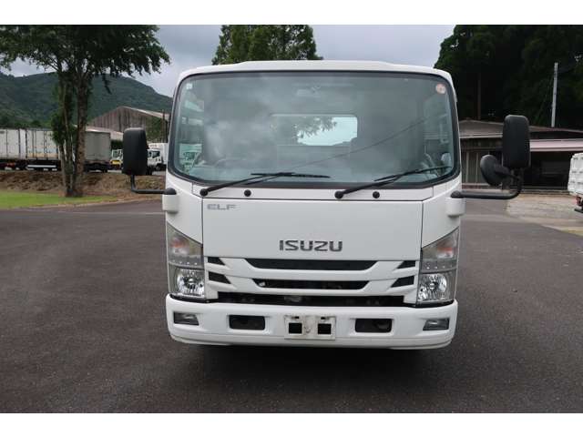 Isuzu Elf 2