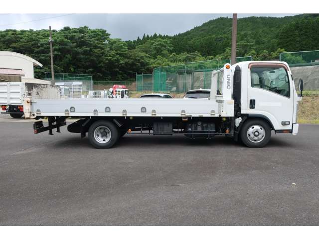 Isuzu Elf 3