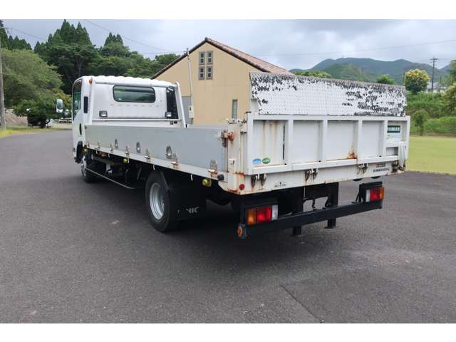 Isuzu Elf 5