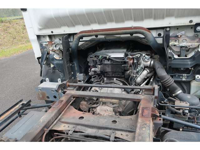 Isuzu Elf 10