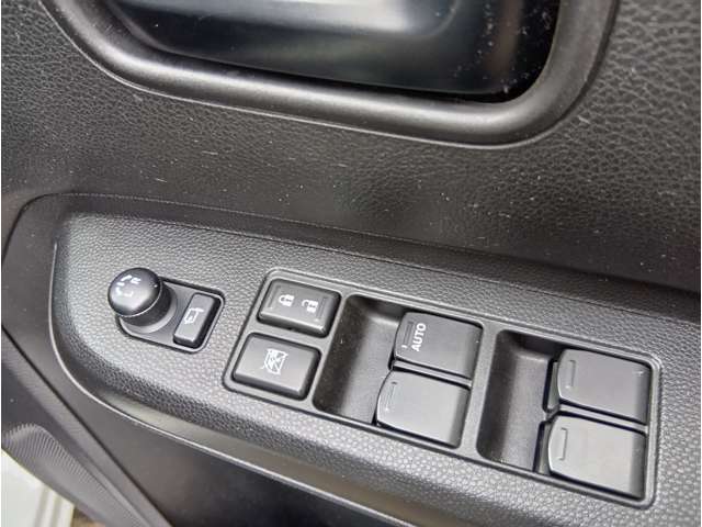 Suzuki Ignis 12