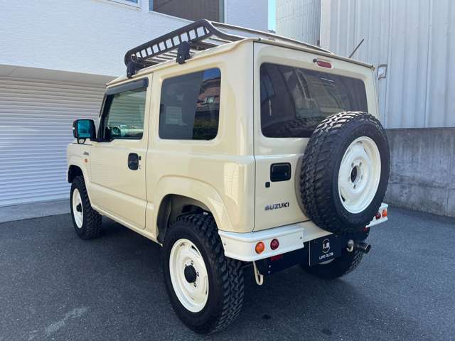 Suzuki Jimny 8