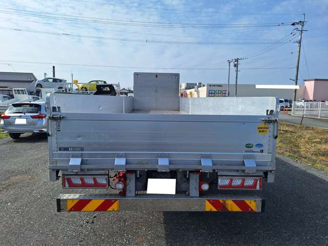 Mitsubishi Fuso Super Great 6