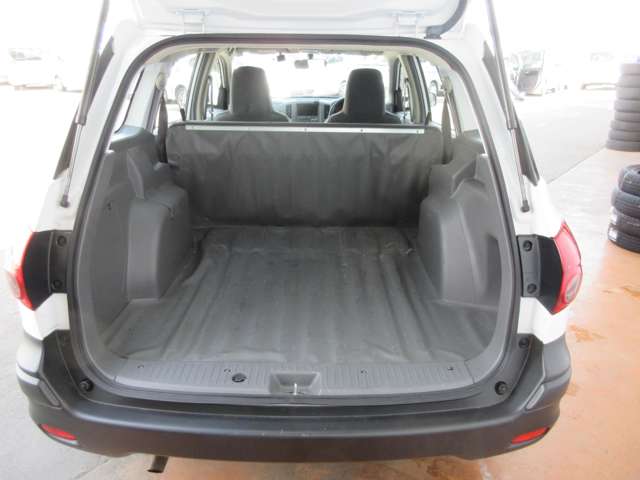 Nissan NV150 AD 10