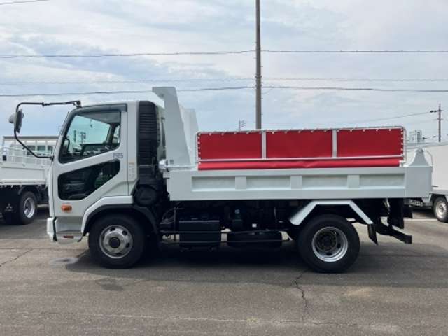 Mitsubishi Fuso Fighter 10