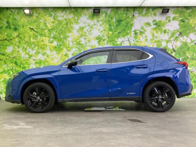 Lexus UX 5